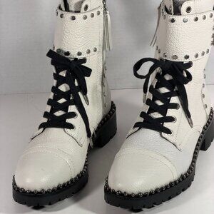 Women's New size 9.5 White Leather boots